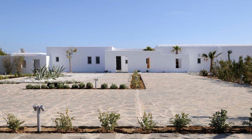 Photo of White Sea Haven