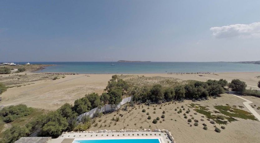 Photo of White Sea Haven