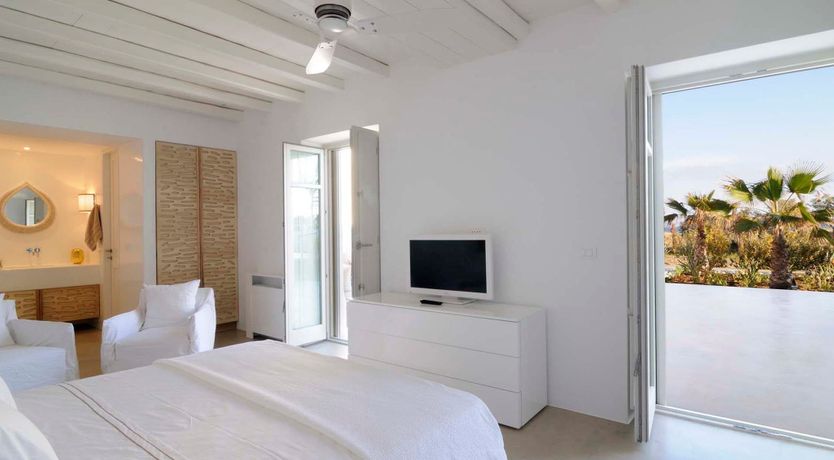 Photo of White Sea Haven