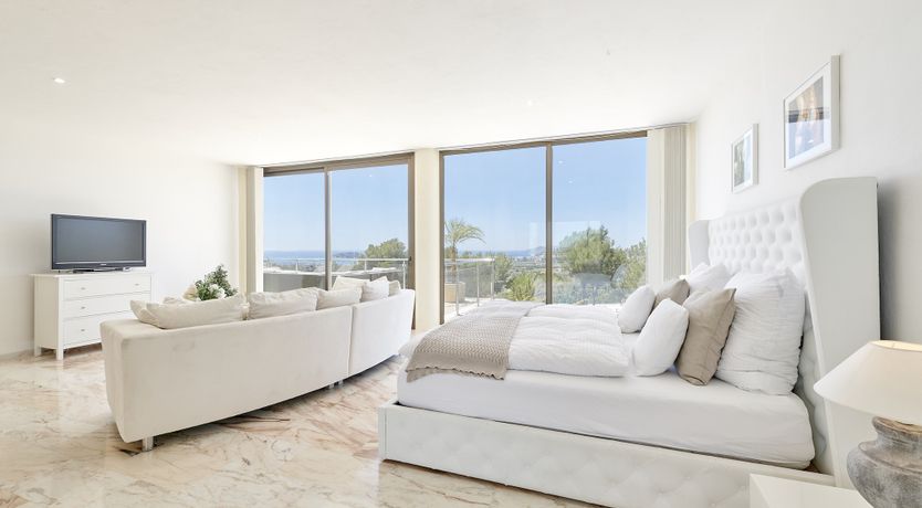 Photo of Island Horizon