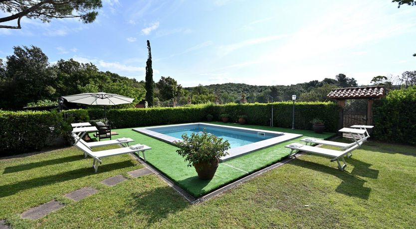 Photo of The Tuscan Pine