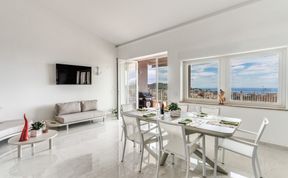 Photo of Sorrento Stillness