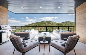 Apex Outlook Holiday Home