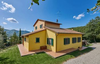 A Hilltop Hideaway Holiday Home