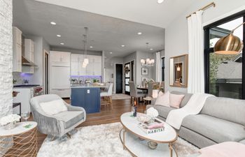 Mountain & Pine Vistas Holiday Home