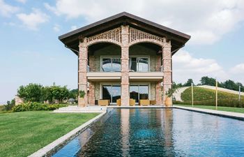 Italian Heights Holiday Home