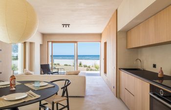 Oceanic Calm Holiday Home