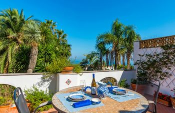 The Eye of Capri Holiday Home