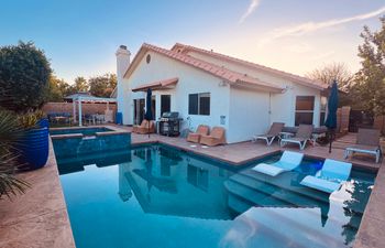 Desert Love Holiday Home