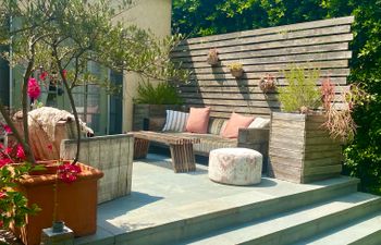 Rustic California Holiday Home