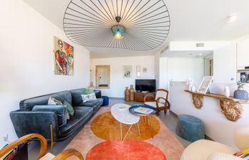Panoramic Horizon Holiday Home