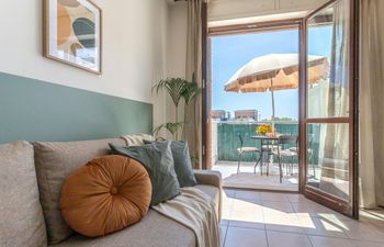 Warm Breeze Retreat Holiday Home