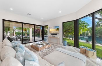 A Quiet Realm Holiday Home