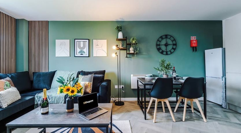 Photo of Cotton & Glass