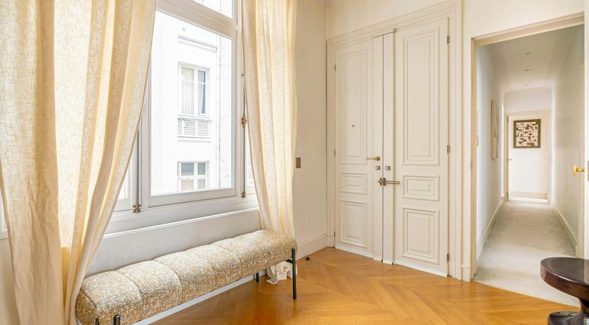 Photo of Elegant Avenue Living
