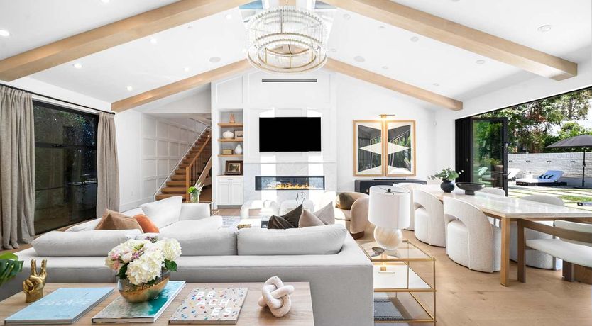 Photo of Sunset Strip Style