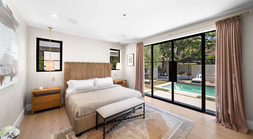 Photo of Sunset Strip Style