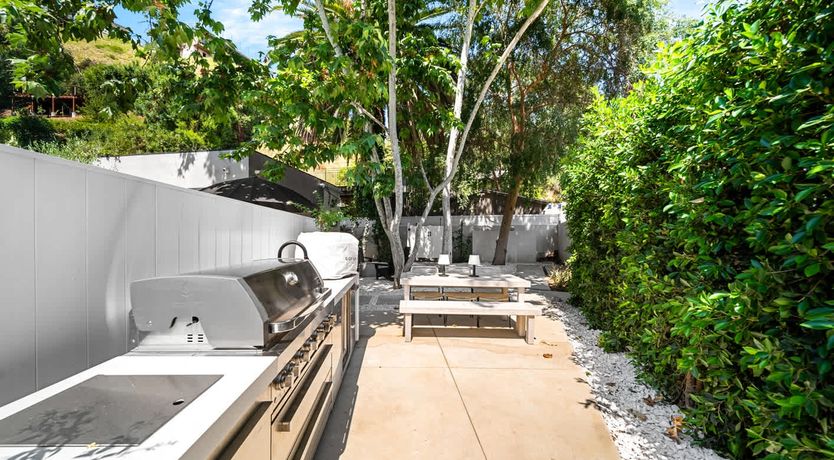 Photo of Sunset Strip Style