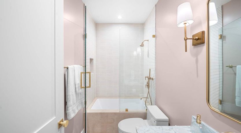 Photo of Sunset Strip Style