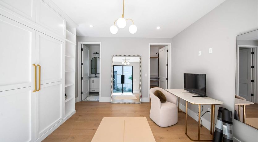 Photo of Sunset Strip Style