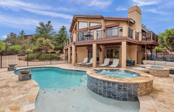 Golden Rocks Vista Holiday Home