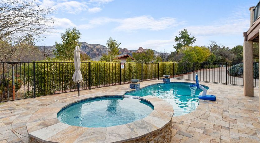 Photo of Golden Rocks Vista