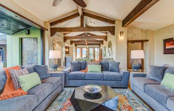 Scarlet Cliffs Echo Holiday Home