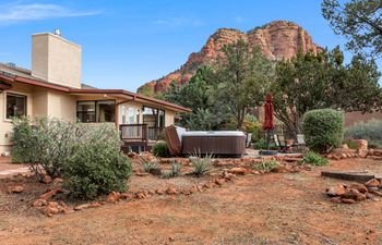 Red Rock View Holiday Home