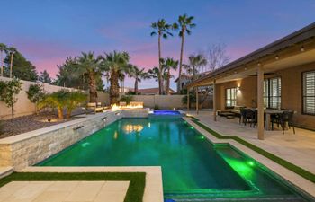 Bronze Desert Holiday Home