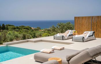 Odysseus Perch Holiday Home