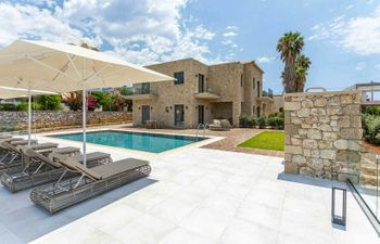 Paradise By Pebbles Holiday Home