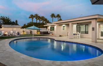 Desert Meadow Holiday Home