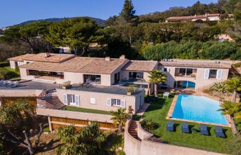 St. Tropez Soleil Holiday Home