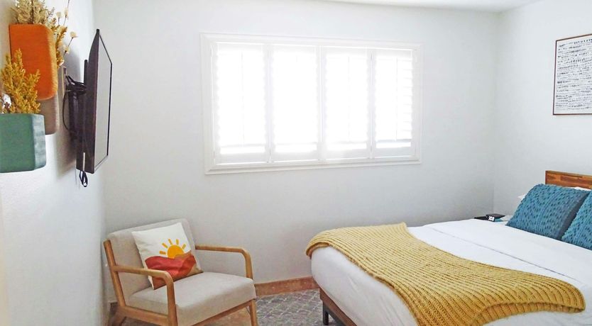 Photo of Honey Sky