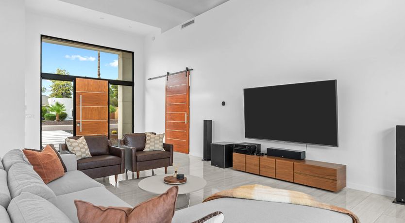 Photo of Oasis Air
