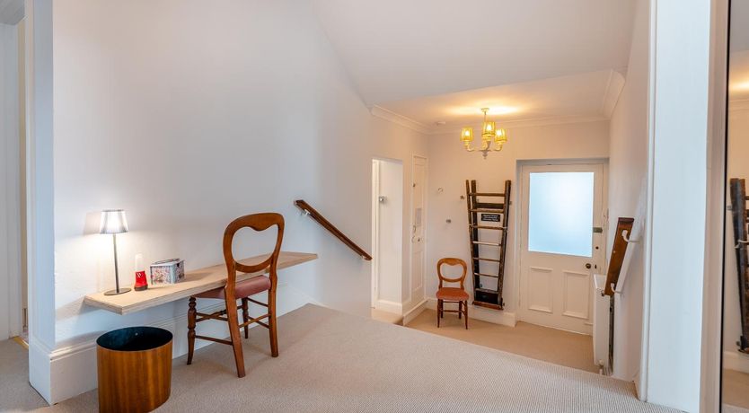 Photo of 2 Bed in Eastbourne