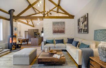 4 Bed in Nant-y-derry Holiday Home
