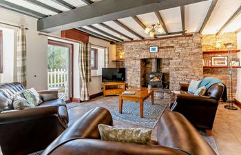 3 Bed in Pentre Bach Holiday Home