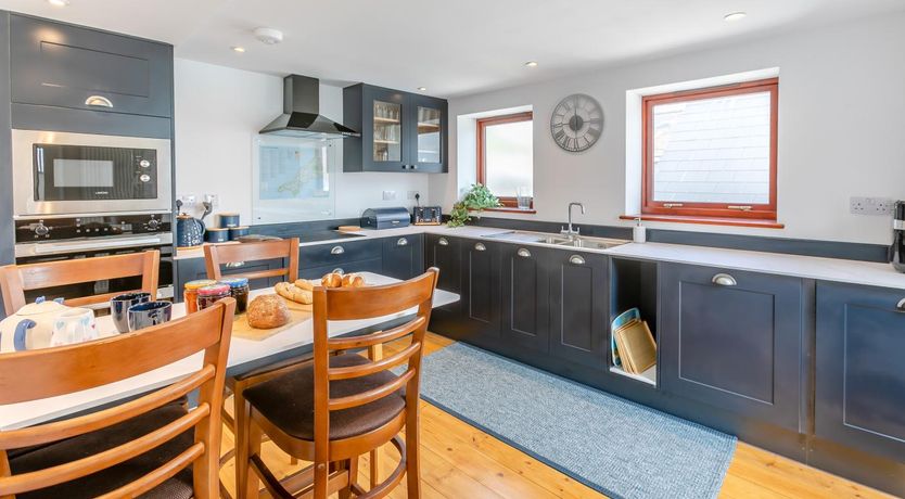 Photo of 3 Bed in Coverack
