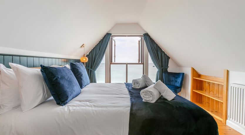 Photo of 3 Bed in Coverack