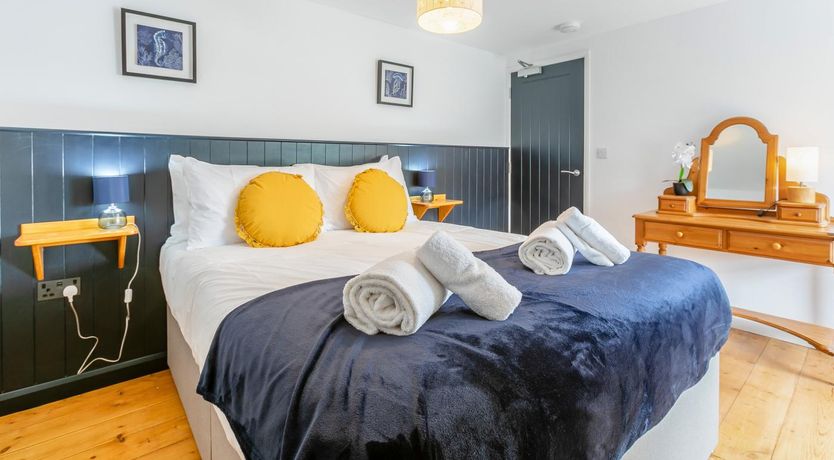 Photo of 3 Bed in Coverack