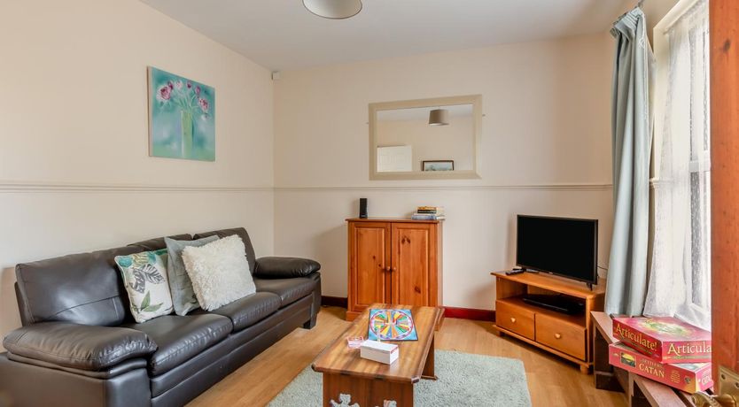 Photo of 6 Bed in Croyde