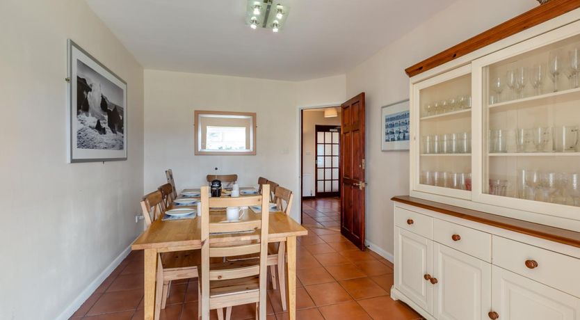 Photo of 6 Bed in Croyde