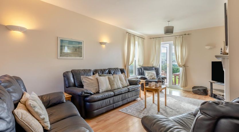 Photo of 6 Bed in Croyde