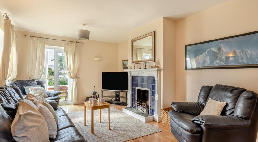 Photo of 6 Bed in Croyde