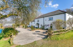 Photo of 2-bed-in-whitstone