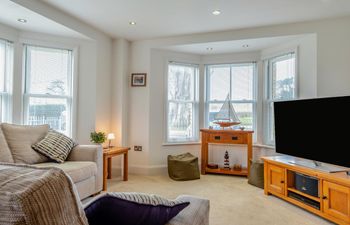 1 Bed in Freshwater Holiday Home