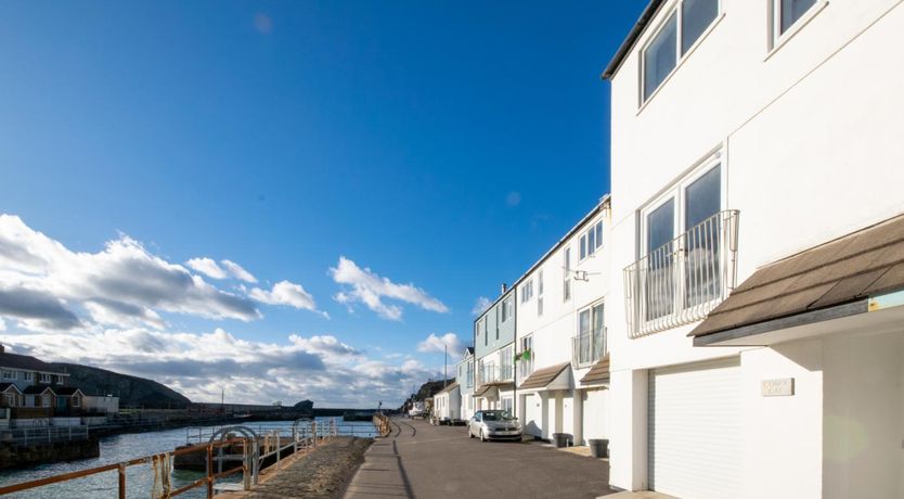 Photo of 3 Bed in Portreath