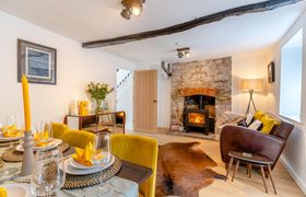 Photo of 3-bed-in-crickhowell