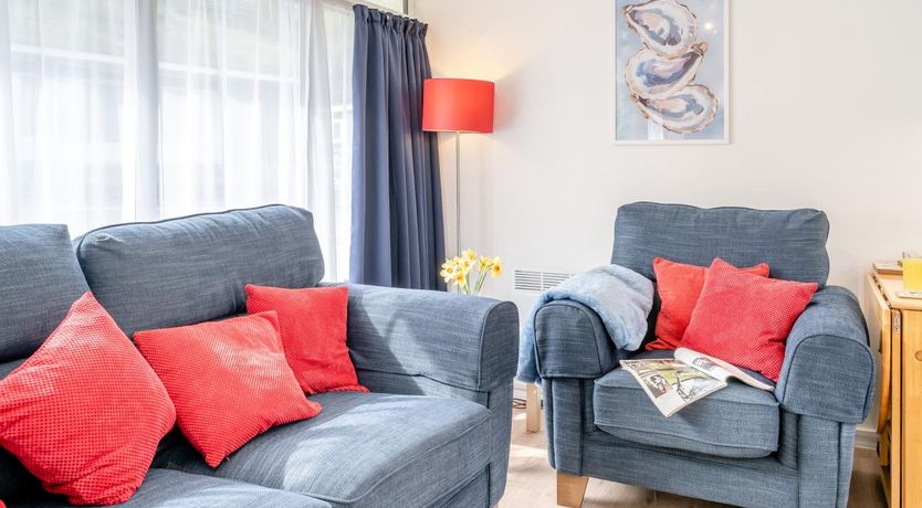 Photo of 2 Bed in Mumbles